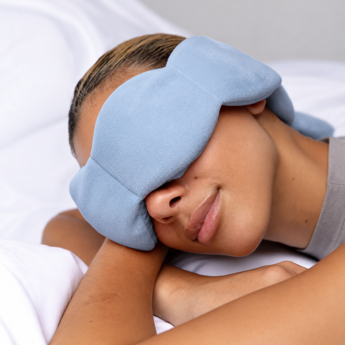 Evenfall Weighted Sleep Mask – Sky Blue